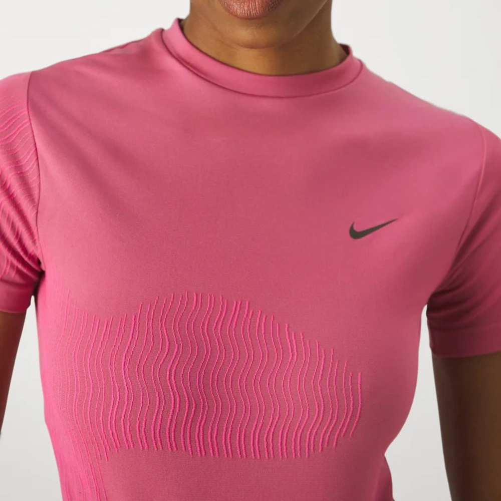 Nike Women's Short Sleeve Pink Tee | Size Medium